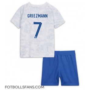 Frankrike Antoine Griezmann #7 Replika Bortatröja Barn VM 2022 Kortärmad (+ Korta byxor)